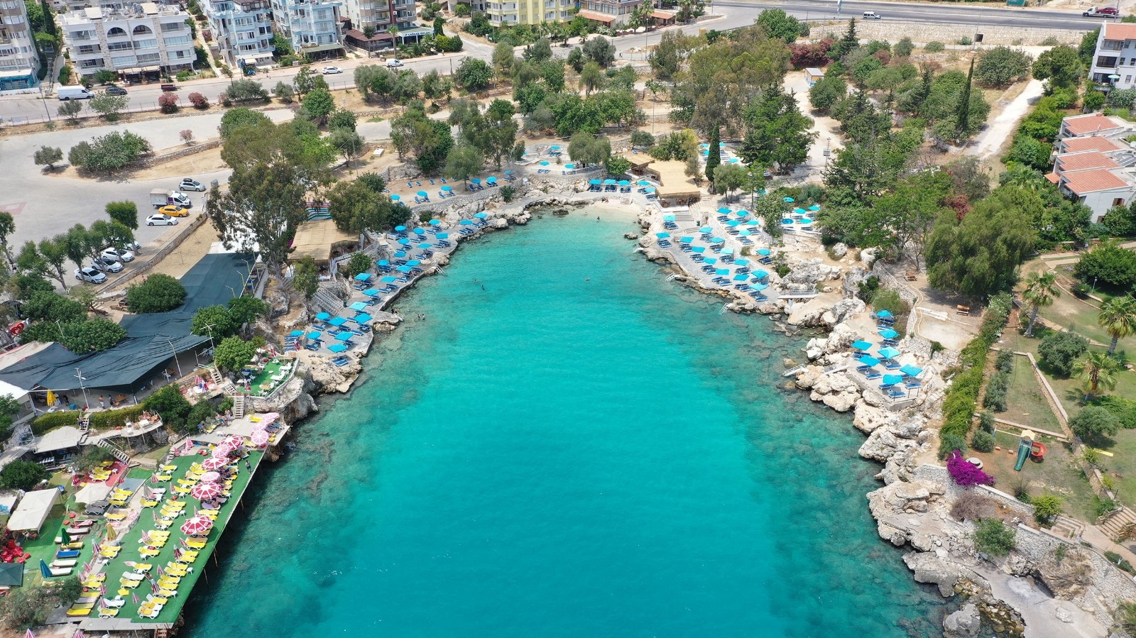 Mersin plajları sezona hazır