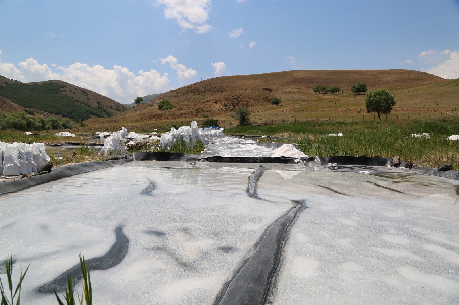 Tunceli’den dünyaya ihraç edilen tuzun üretimi, kuraklık nedeniyle yüzde 50 düştü